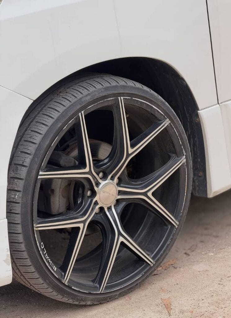 Magari Used Toyota Velfire 2010 Dar es salaam Tanzania