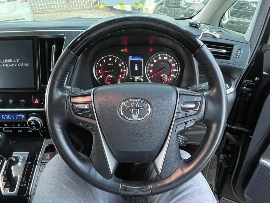Toyota Alphard 2019 Inauzwa Dar es Salaam Tanzania