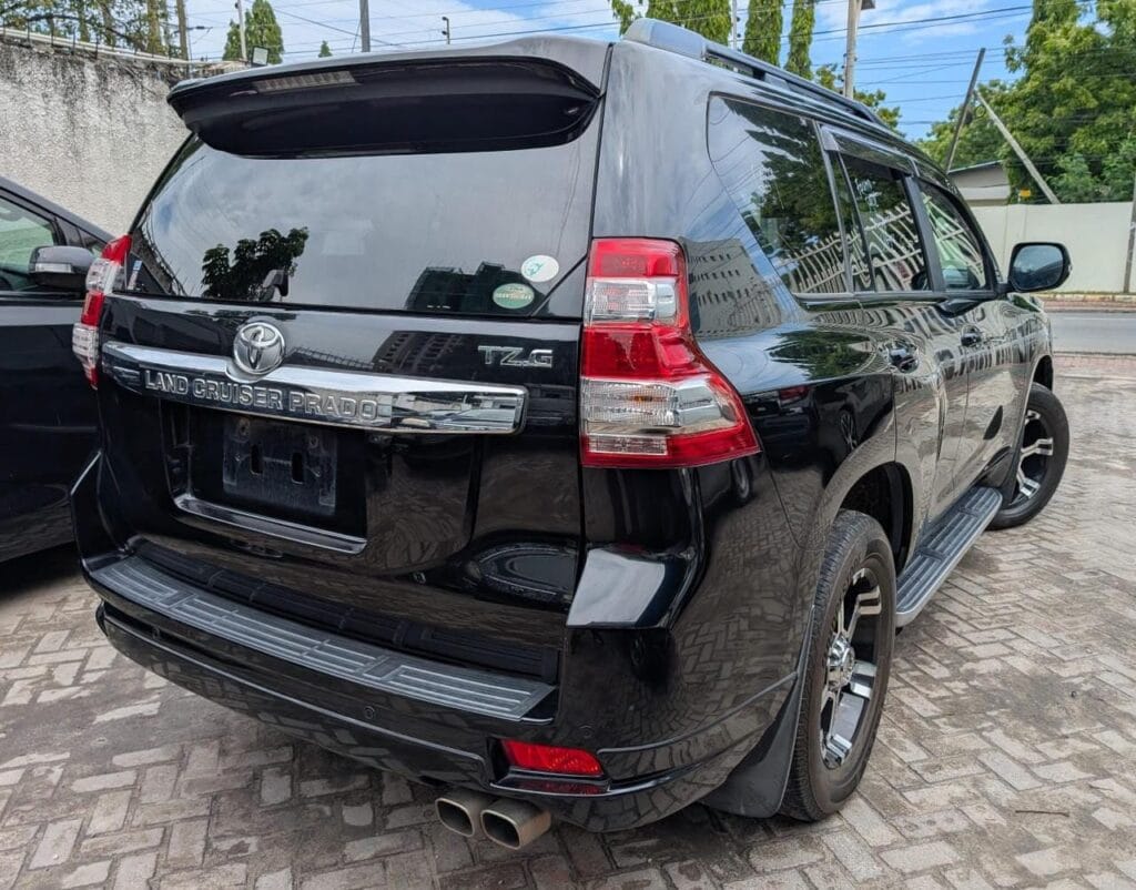 Toyota Land Cruiser Prado 2016 for Sale in Dar es salaam