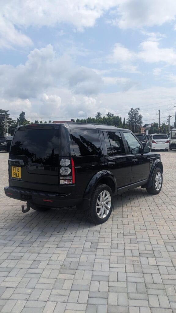 Price Of Land Rover Discovery 2016 for Sale in Tanzania