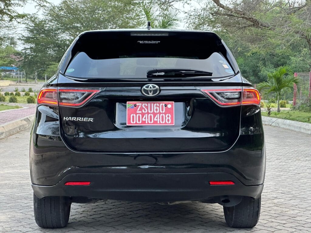 Used Toyota Harrier 2015 for Sale in Dar es salaam