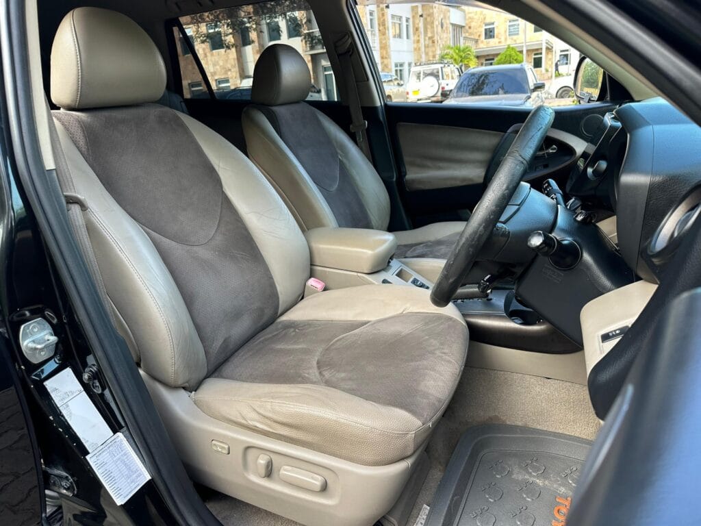 Price Toyota Vanguard 2007 for Sale in Dar es salaam