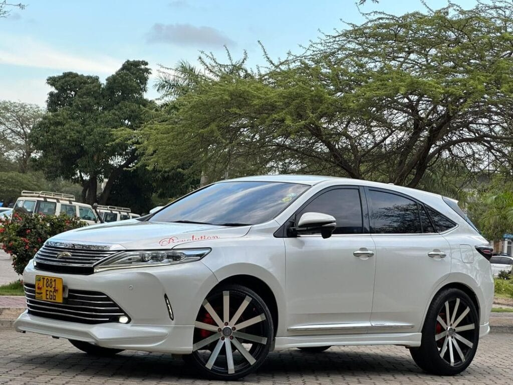 Buy Toyota Harrier 2018 for Sale in Dar es salaam
