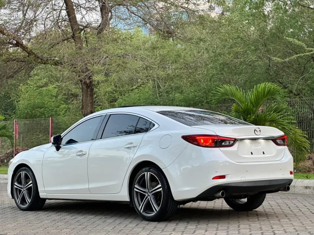 Mazda Atenza 2016 Inauzwa Dar es salaam Tanzania