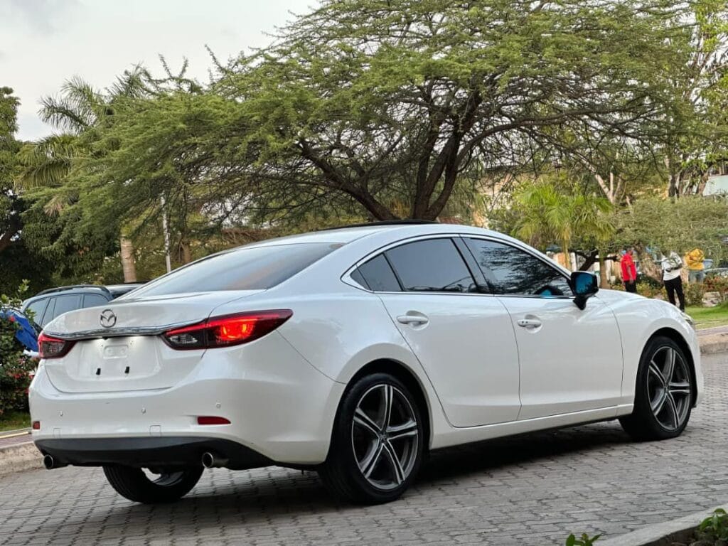 Mazda Atenza bei poa sokoni Dar es salaam Tanzania