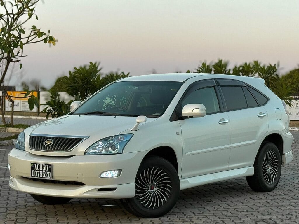 Magari Harrier 2007 lipo Dar es salaam