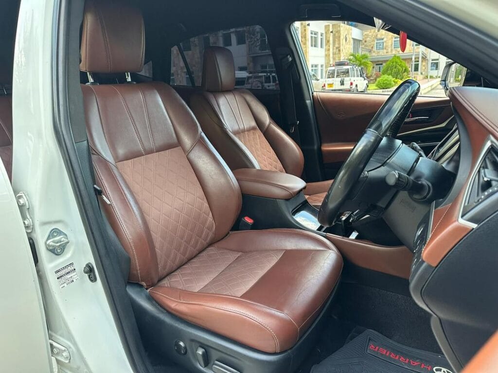 Price Toyota Harrier 2018 for Sale in Dar es salaam