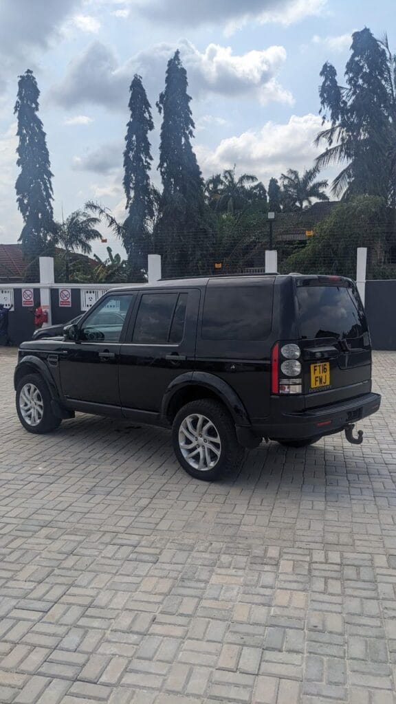 Used Land Rover Discovery 2016 for Sale in Dar es salaam