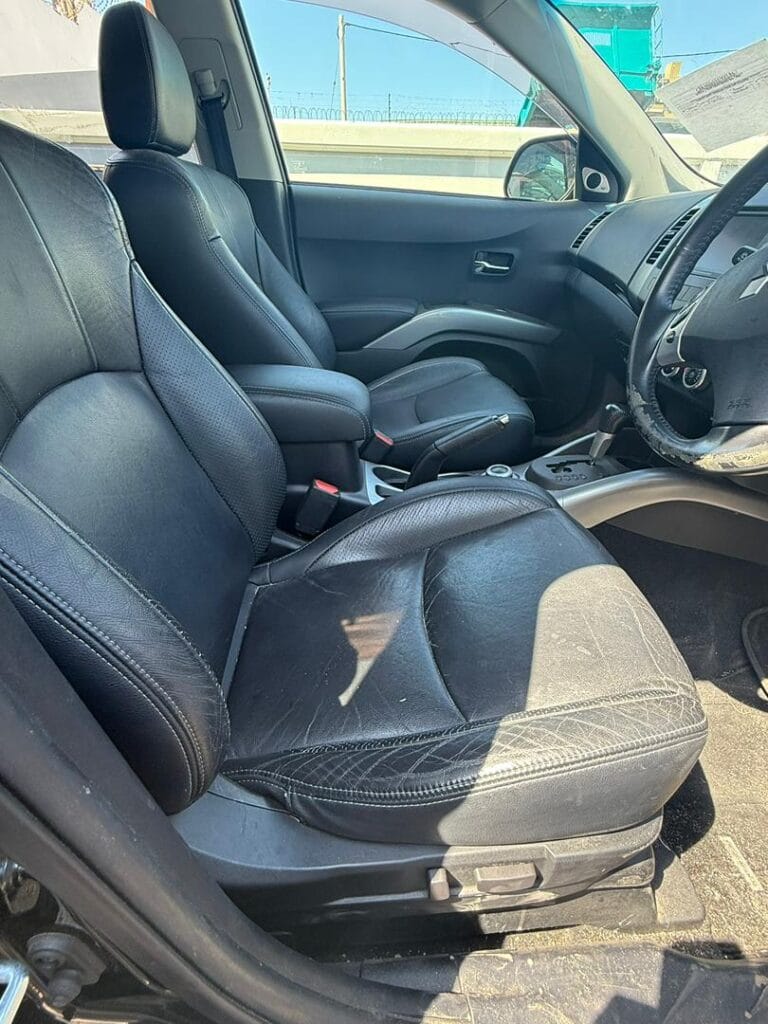 Mitsubishi Outlander bei poa sokoni Dar es salaam Tanzania