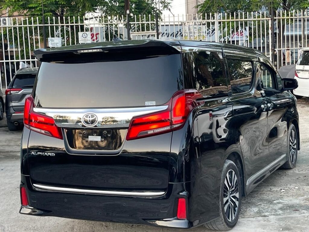 Bei ya Toyota Alphard 2019 Sokoni Dar es Salaam Tanzania