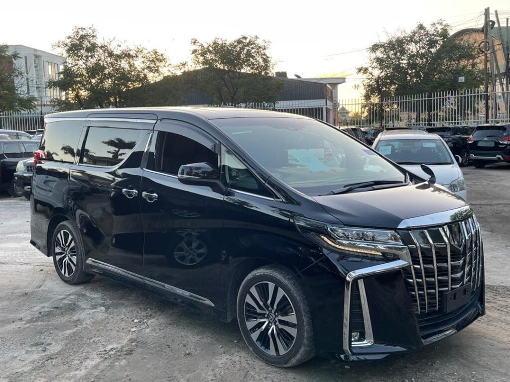 Toyota Alphard bei poa sokoni Dar es Salaam Tanzania