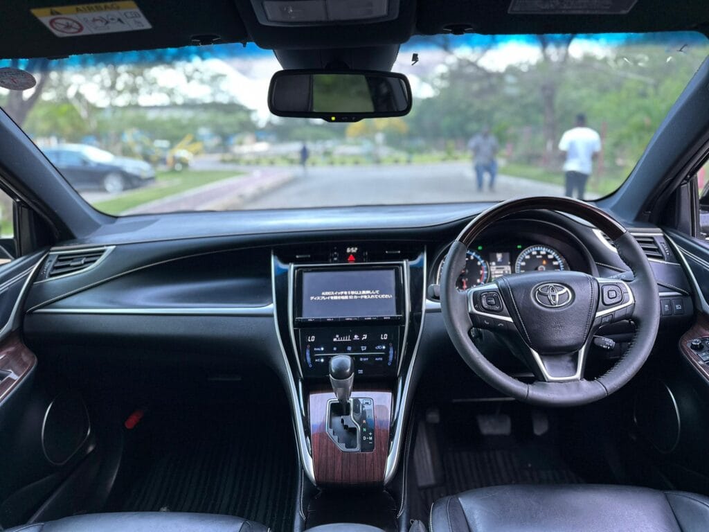 Toyota Harrier 2015 for Sale in Dar es salaam