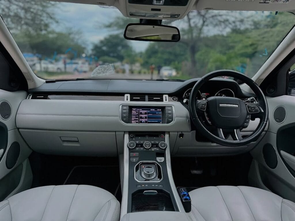 Buy Land Rover Range Rover 2014 for Sale in Dar es salaam