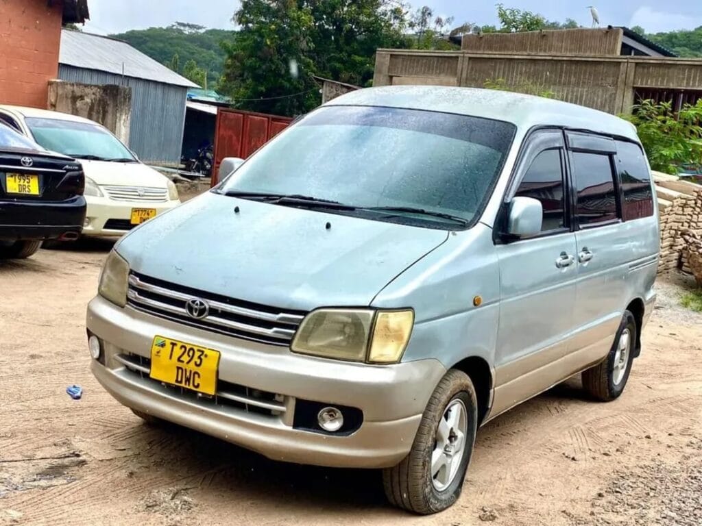 Price Of Toyota Noah 2006 for Sale in Tanzania