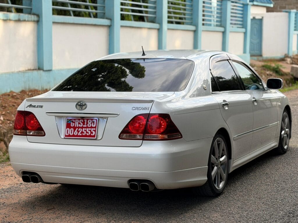 Toyota Crown 2007 Inauzwa Dar es salaam Tanzania