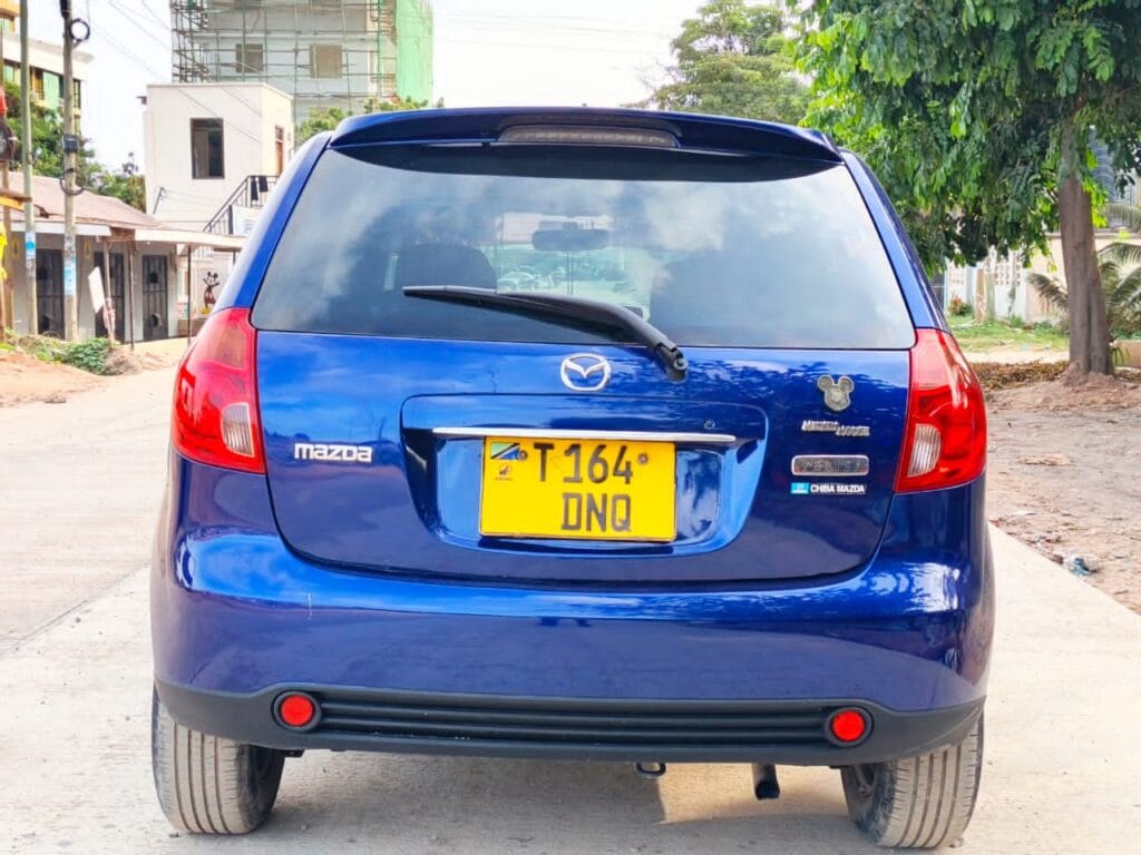 Mazda Verisa bei poa sokoni Dar es salaam Tanzania