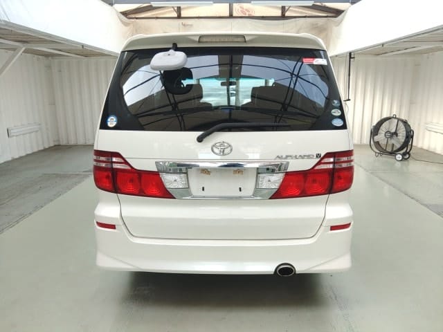 Toyota Alphard bei poa sokoni Dar es salaam Tanzania