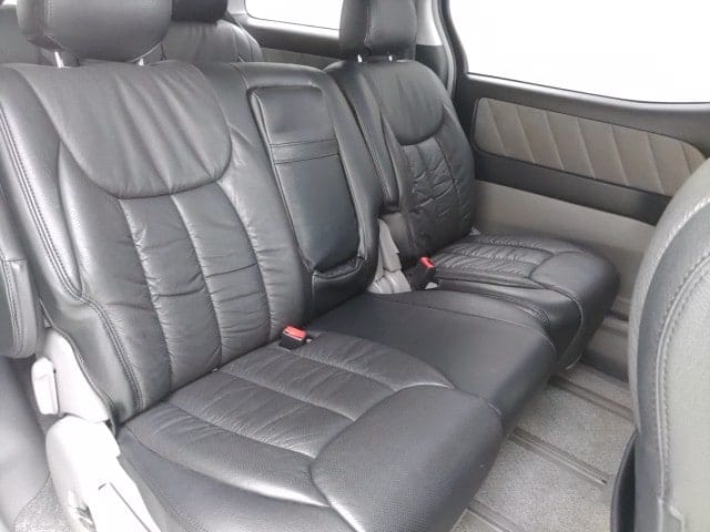 Magari Sokoni Toyota Alphard ya Bei Poa 2007