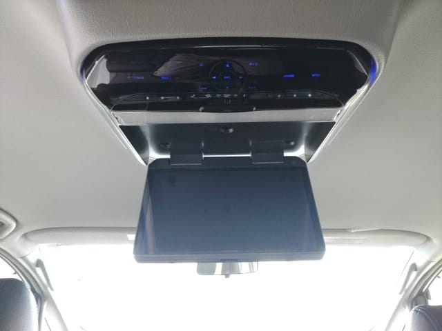 Toyota Alphard bei poa sokoni Dar es salaam Tanzania