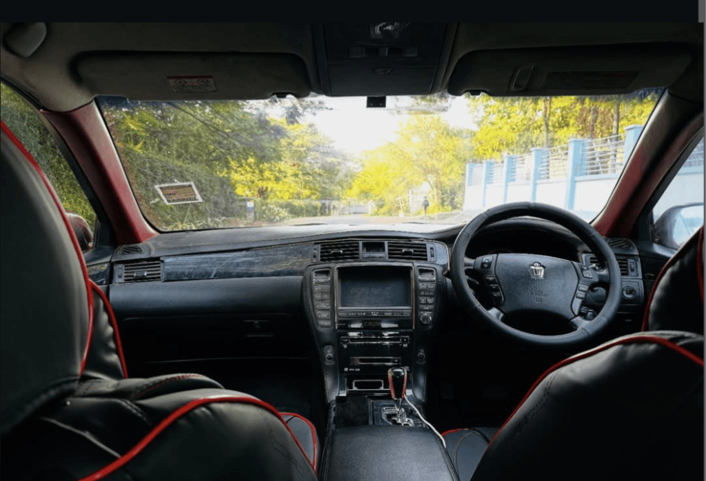 Toyota Crown 2005 for Sale in Dar es salaam