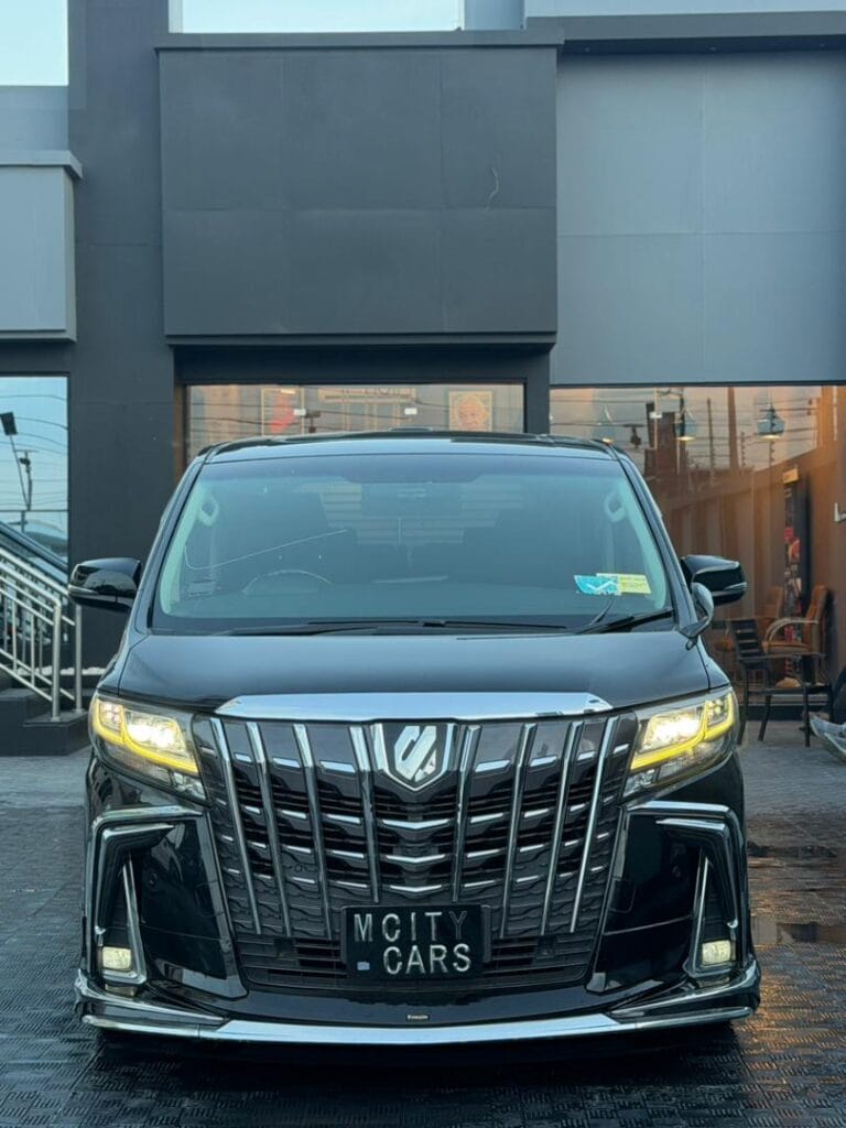 Used Toyota Alphard 2022 for Sale in Dar es salaam