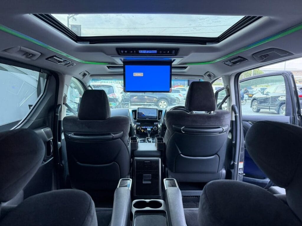 Toyota Alphard 2022 for Sale in Dar es salaam