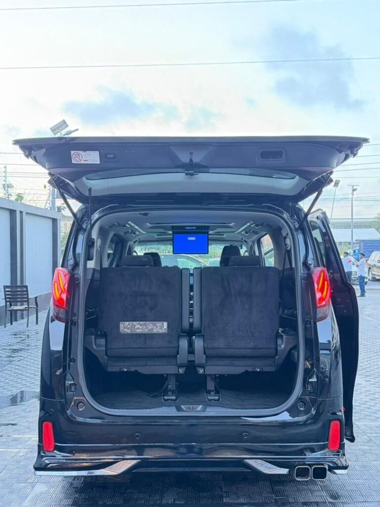 Toyota Alphard 2022 for Sale in Dar es salaam