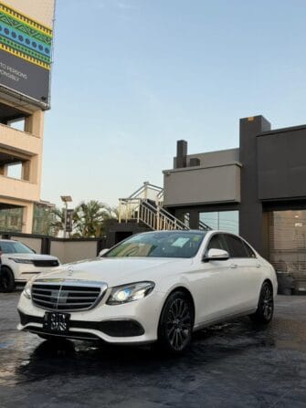 Bei Ya Benz E-Class 2017 Sokoni Dar es salaam Tanzania