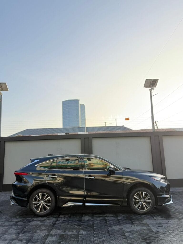 Buy Toyota Harrier 2022 for Sale in Dar es salaam