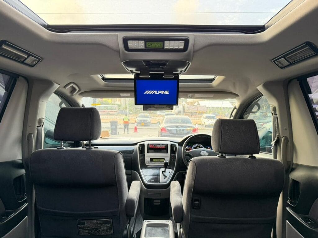 Bei ya Toyota Alphard 2007 Sokoni Dar es salaam Tanzania