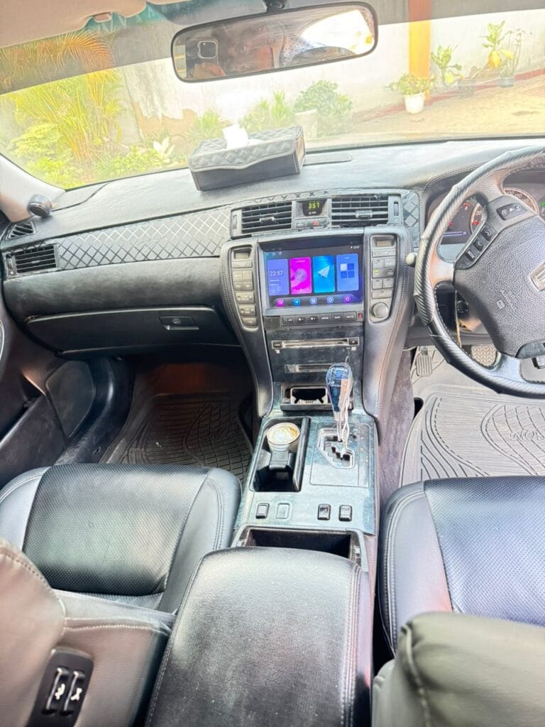 Toyota Crown 2004 for Sale in Dar es salaam