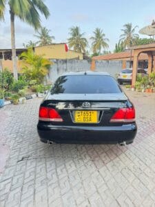 Used Toyota Crown 2004 for Sale in Dar es salaam