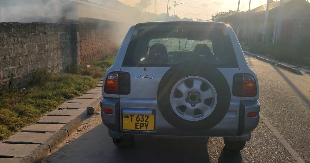Toyota Rav4 bei poa sokoni Dar es Salaam Tanzania