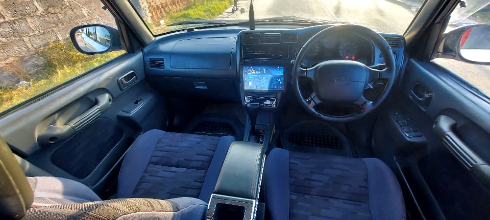 Magari Sokoni Toyota Rav4 ya Bei Poa 1998
