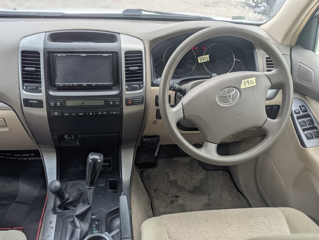 Toyota Land Cruiser Prado 2005 for Sale in Dar es salaam