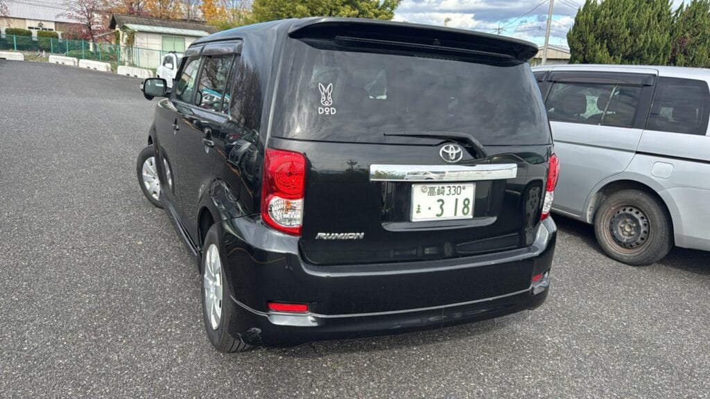 Toyota Rumion bei poa sokoni Dar es salaam Tanzania