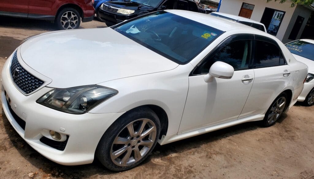 Buy Toyota Crown 2009 for Sale in Dar es salaam