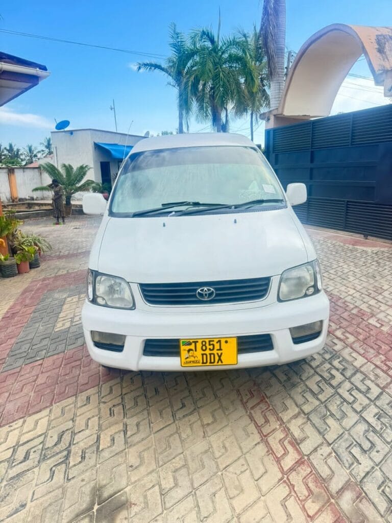 Price Of Toyota Noah 2000 for Sale in Tanzania