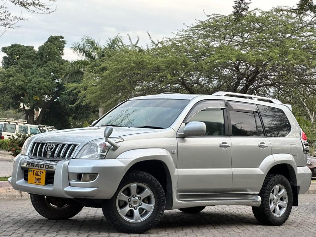 Magari Sokoni Toyota Land Cruiser Prado ya Bei Poa 2005
