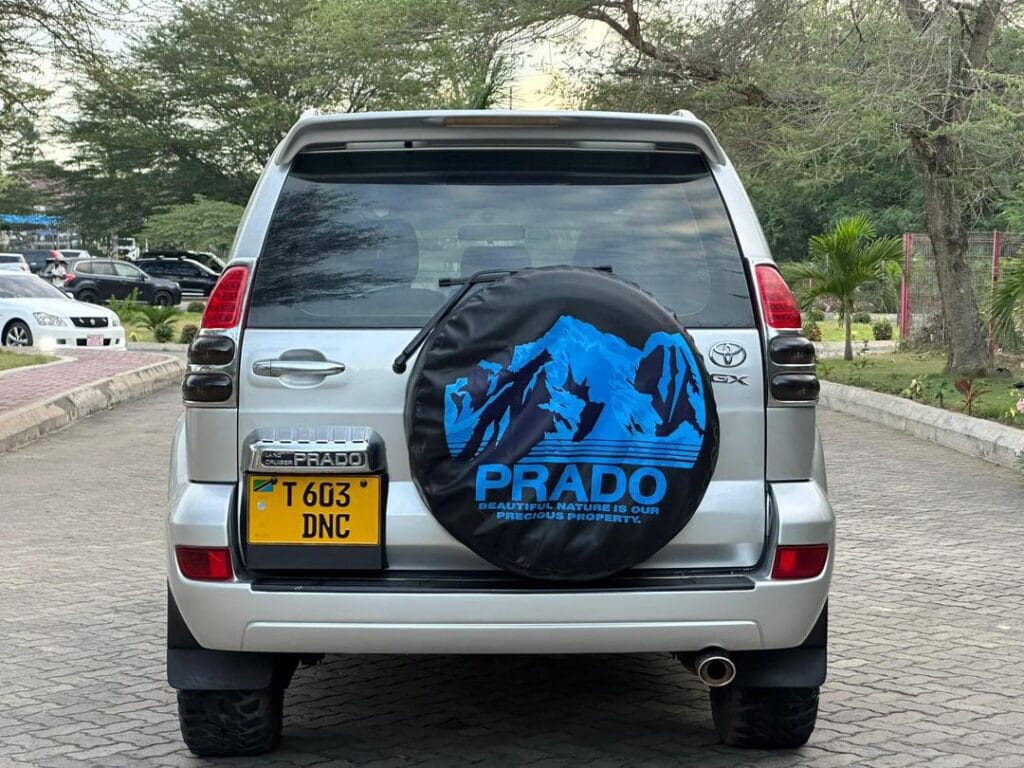 Toyota Land Cruiser Prado 2005 Inauzwa Dar es salaam Tanzania