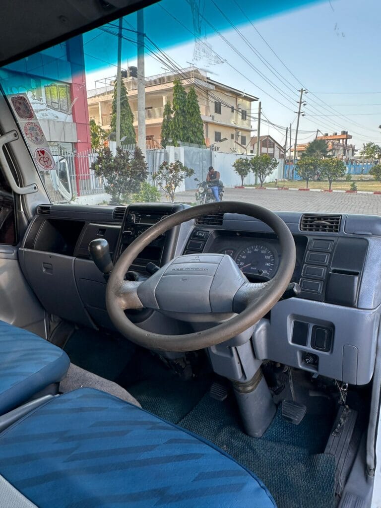 Used Mitsubishi Canter 2005 for Sale in Dar es salaam