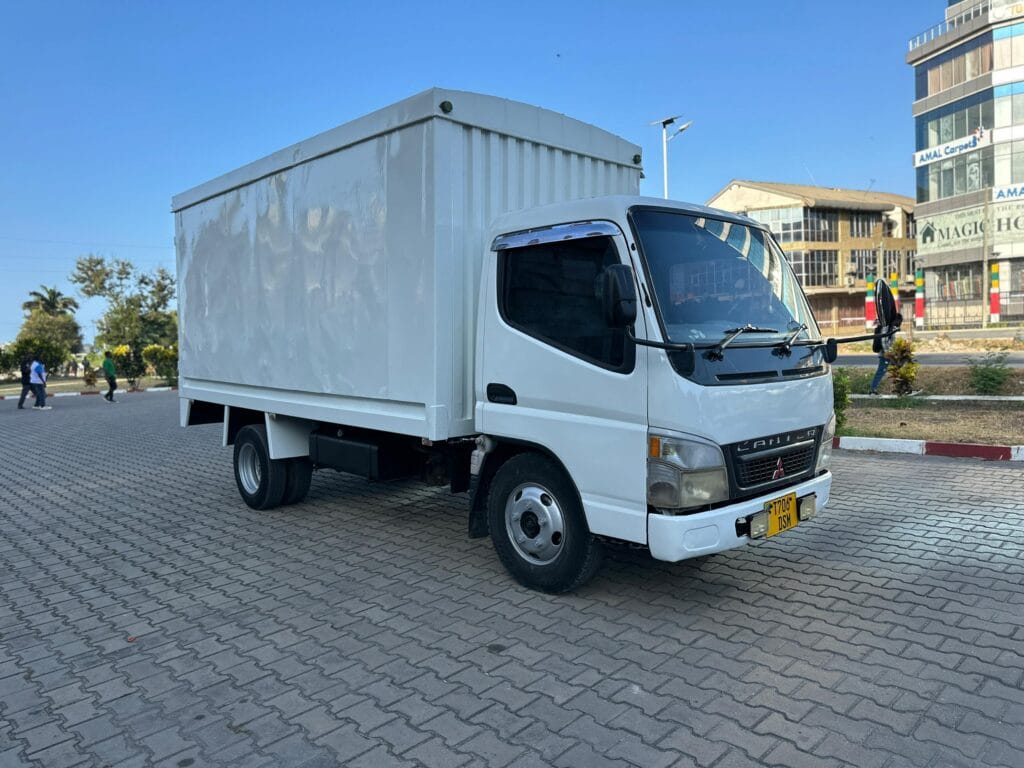 Buy Mitsubishi Canter 2005 for Sale in Dar es salaam