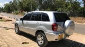Magari Sokoni Toyota Rav4 ya Bei Poa 2005