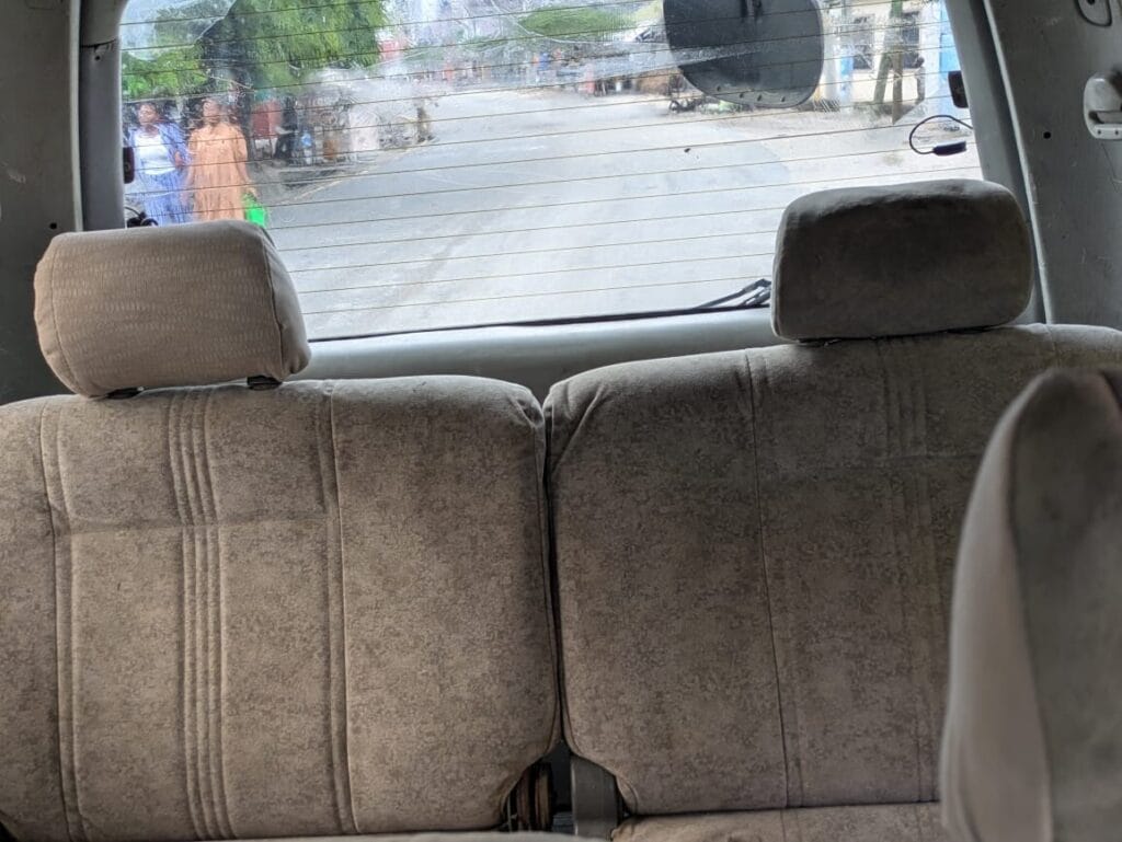 Magari Used Toyota Noah 2001 Dar es salaam Tanzania