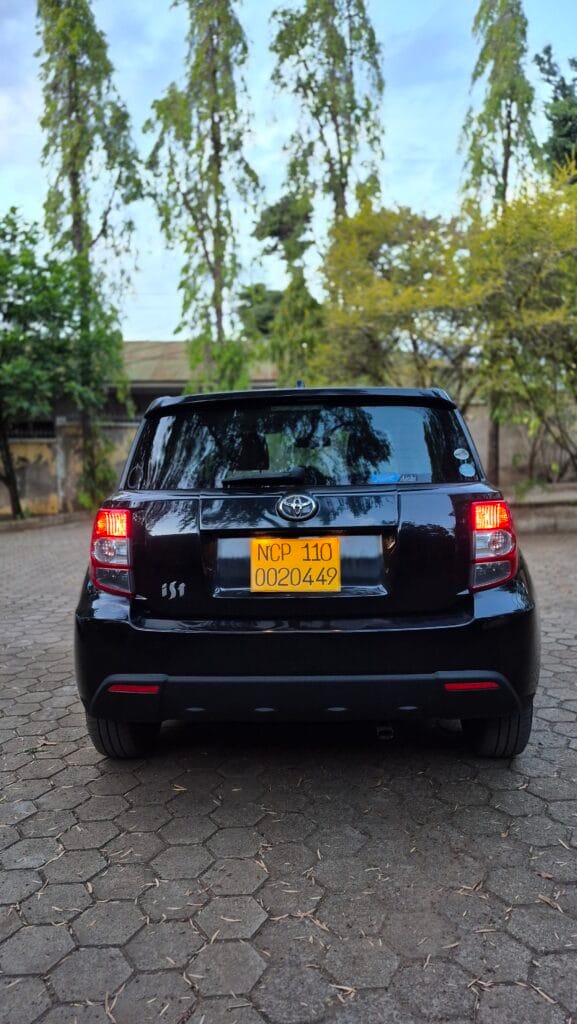 Toyota IST bei poa sokoni Arusha Tanzania