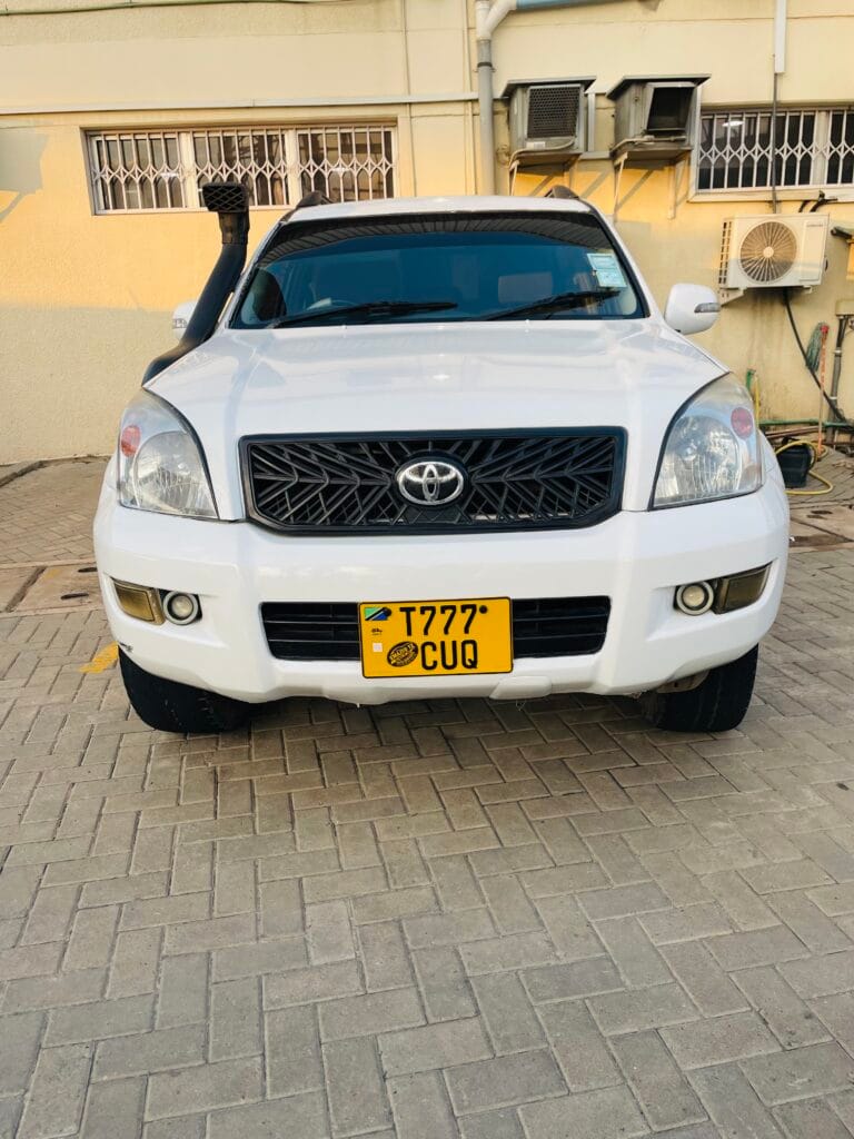 Toyota Land Cruiser Prado 2006 Inauzwa Dar es salaam Tanzania