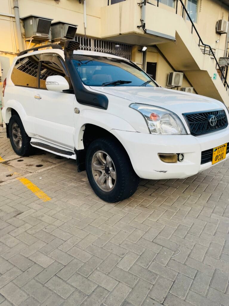 Magari Used Toyota Land Cruiser Prado 2006 Dar es salaam Tanzania
