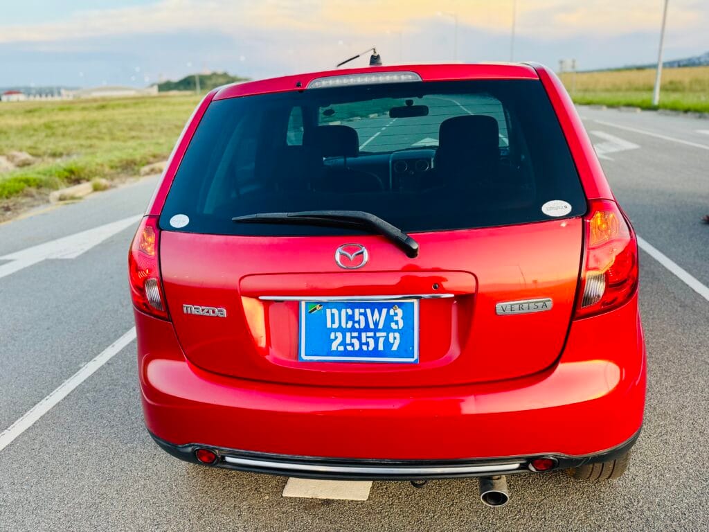 Mazda Verisa bei poa sokoni Mwanza Tanzania