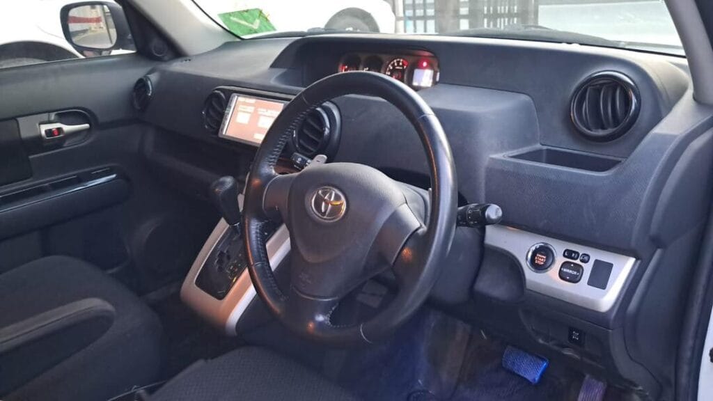 Magari Sokoni Toyota Rumion ya Bei Poa 2008