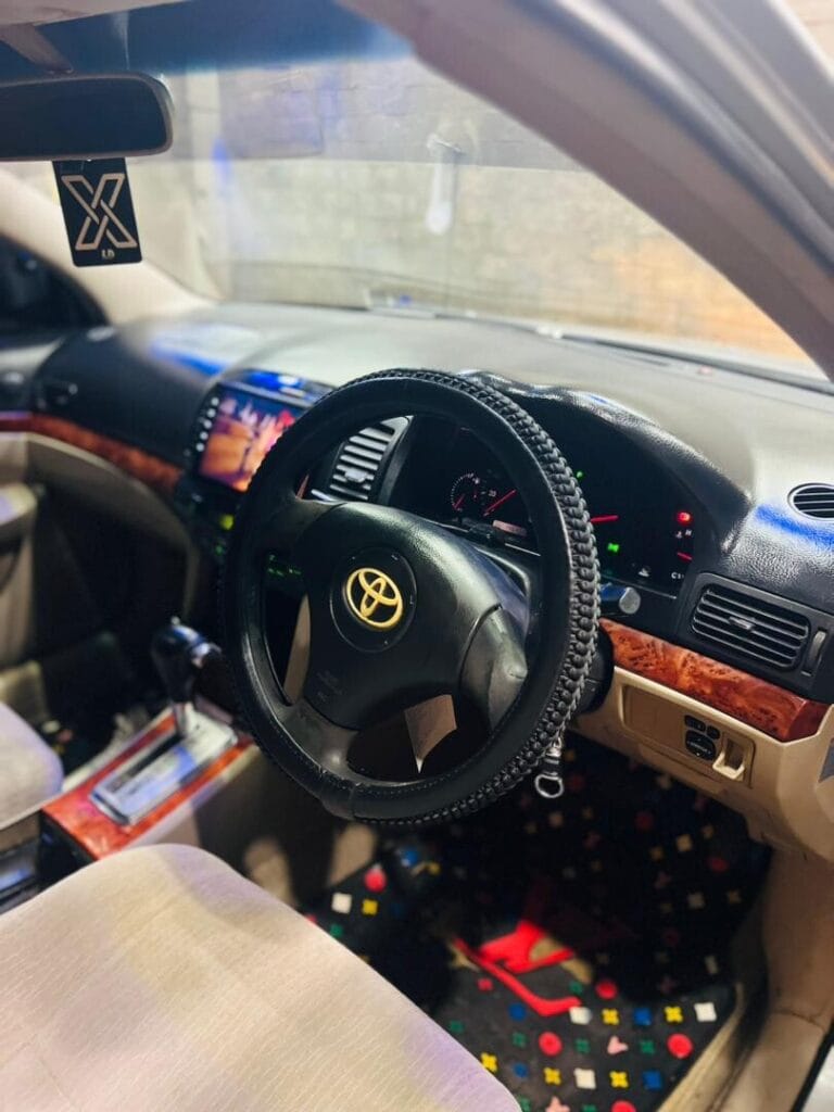 Magari Sokoni Toyota Premio ya Bei Poa 2005